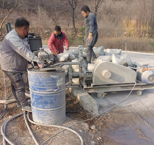 潘集路面下沉注浆